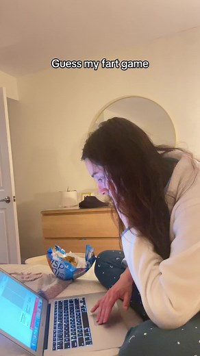 Guess My Fart Game: Hilarious Couple Challenge