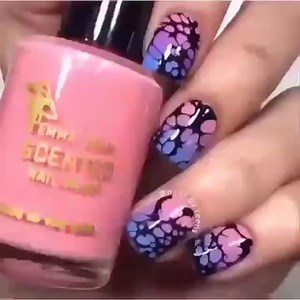 Super cute hairspray mani tutorial where Mess No More!® was used around the edges to make the clean up as easy as possible. You can find it, as well as all of our other amazing products at www.minimanimoo.com with FREE SHIPPING WORLDWIDE!!! 󾆖󾌵󾬓󾬏 | Mini Mani Moo