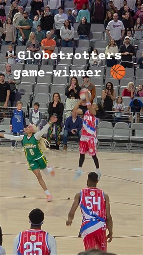 Harlem Globetrotters game winner #cyberpro #basketball