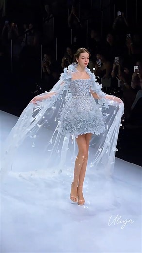 Lovely Gowns #fashion #runway #couture #fashionweek