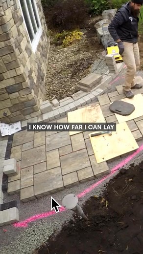 16K views · 79 reactions | How I layout paver patterns • #hardscapetraining #hardscape #hardscaping #flagstone #hardscapedesign #patio #pavers #outdoorliving #construction #build #hardscapementor #outdoorpatio #patiodesign #patiolife #diy #contractor #contractorlife #bluecollar #landscaping #landscape #yard #backyard #outdoorlivingspace | Hardscape Mentor | Facebook