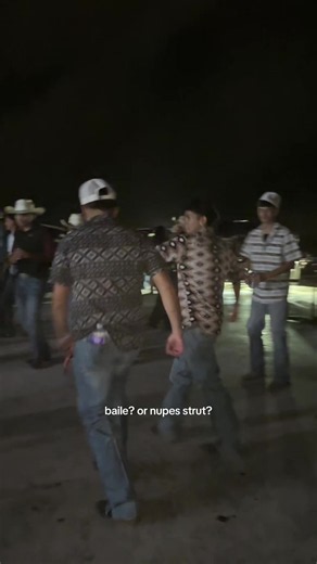 Nupes Strut or Baile? Dance Move Breakdown