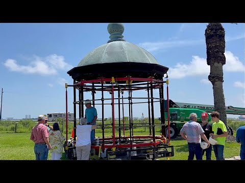 Bolivar Lighthouse Uncrowned, 150 Years Of Texas History