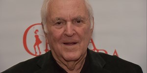 VIDEO: Celebrating the Birthday of CHICAGO Composer John Kander!