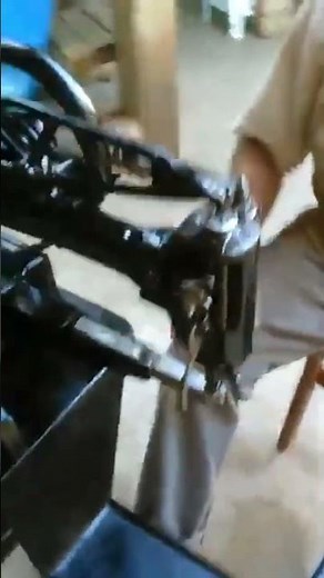 Uma obra de arte que atravessa gerações. Máquina de costura antiga Singer Sapateiro 29k58 1910