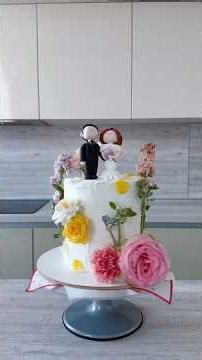 Elegant Wedding Cake Decorating Tutorial | White Buttercream with Fresh Flowers & Bride/Groom Topper