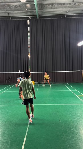 Essential Badminton Smash Techniques