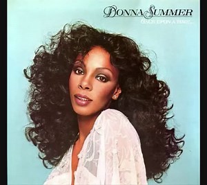 Donna Summer - Hot Stuff (1979 Music Video) | #1 Rock & Roll Song