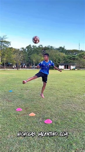 Long Pass & Kontrol Bola Atas ⚽️🔥🔥 #football #training #soccer #skills