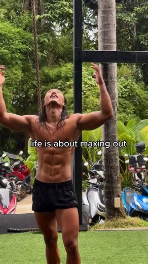 Jerome Tan | Transformation Coach on Instagram: "If I rise, you all are rising with me 💪 If you’re someone who’s aiming to be the best version of yourself, welcome to my page 🔥"