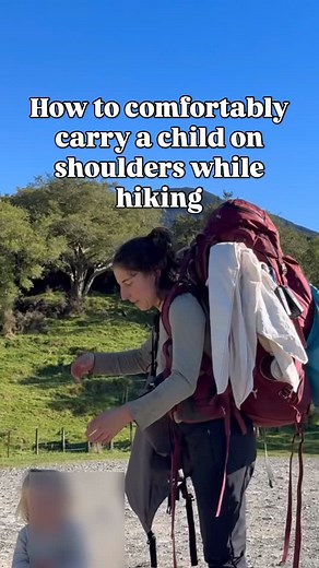 Back To The Wild on Instagram: "I’ve carried up to kids 8 years old using this technique! Adjusting those load lifters is the true secret to a comfortable carry. But yes any child will feel heavy, especially after a while. I like to with toddlers have a bunch of different carries up my sleeve as they need interest to keep them engaged. This one is a top one as the view from the shotgun seat is amazing!! #trampingwithkids #outdoorfamilies #tramping #hikingwithkids"