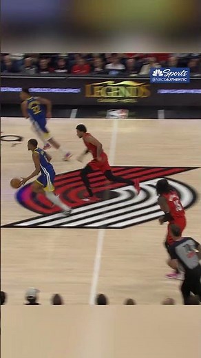 Jimmy's hustle leads to a De'Anthony Melton steal that set up a Podz triple 🔥 | NBC Sports Bay Area