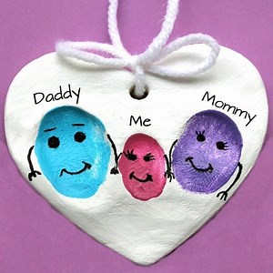 337K views · 619 reactions | This is such a sweet keepsake idea using all of the members of your family's thumbprints. Get salt dough recipe and full instructions at https://thepinterestedparent.com/2016/01/fingerprint-keepsakes/ | The Pinterested Parent | Facebook