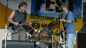 Bob Weir and Phil Lesh tour announced for 2018