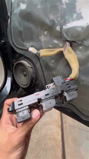 Suzuki Ertiga Power Window Repair | Window Not Working Fix