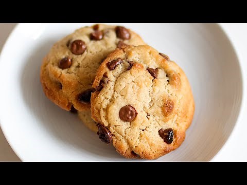 5 Ingredient Chocolate Chip Cookie Recipe!