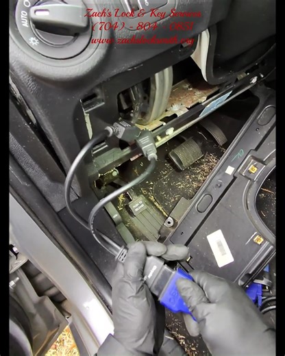 Zach's Lock & Key Services | 2020 Dodge Journey KeyFob Programming. Cable 12+8. #locksmith #locksmithservices #charlotte #charlottenc #locksmithservice | Instagram