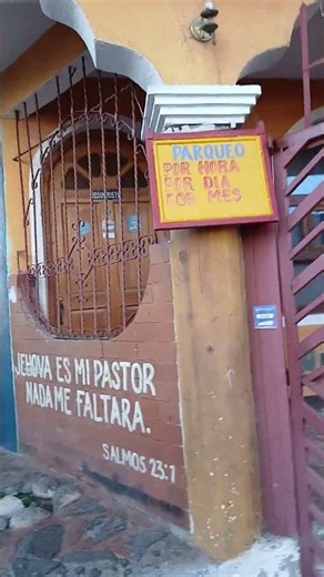 Hotel not being used in San Pedro Lake Atitlan