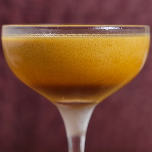 Caffe Shakerato is an amazing drink for the warmer months! Today we're going to be doing a classic recipe, followed by a couple of special twists I think you'll enjoy. | James Hoffmann