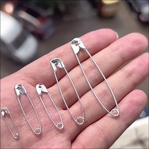 Safety Pins Assorted, 6 Sizes Stainless Steel Safety Pins Sharp Edges Heavy Duty for Clothes, Sewing, Arts & Craft
