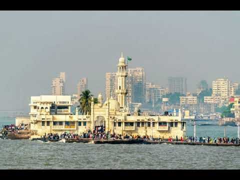 The Haji Ali Dargah is one of Mumbai’s most iconic and spiritual landmarks,