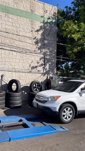 Compa chiquilín | Cómo programar un sensor del aire de un Honda CRV 2008 For all your tires need / Para llantas y rines que ocupes somos tu mejor opción 🫡... | Instagram