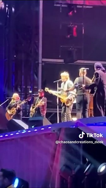 Paul McCartney & Bruce Springsteen Live in Liverpool