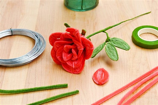 DIY Pipe Cleaner Rose - How to Make Flowers from Pipe Cleaners