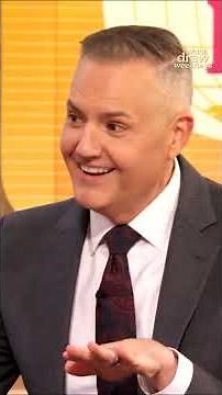 Ross Mathews Offers to Take Valerie Bertinelli on a Date | #Shorts