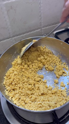 1.1M views · 5.5K reactions | Methi Laddoo | Winter special Methi Laddoo Healthy Laddoo #methiladdoo #reelsvideoシ #fbreels #traditionalkitchenrecipes #reelschallenge #foodies #winterspecialrecipe #reelschallenge #reelsvideoシ #reelsfb | Traditional Kitchen Recipes | Facebook