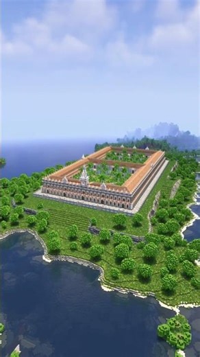 Minecraft Palace Build You Won’t Believe Is Made of Blocks