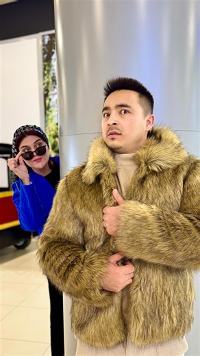 Obidjon Nasriddinov on Instagram: "TUSH TUSH DEB,TUSHURIB KETTI!🤦‍♂️😂 @indenimuz da ayrim mavsumiy kiyimlarga 10% dan 40% gacha chegirma e’lon qilindi! Gazini bosingizlar!👉❤️"