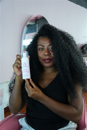 Sybil takes us behind the scenes of her hair transformation. She looks stunning in the Crotchet Goddess Braids! 😍 Book with us today at 7645 4218 | Pomcity Hair Station