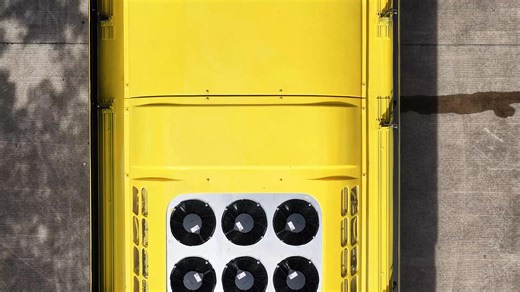 🚌 Not just a bus, but a mobile smart space! 12m pure-electric city bus engineered for tomorrow. ♿ Carries 70 people (35 seats 1 wheelchair driver) 🧠 Permanent magnet synchronous motor for smoother rides 🔋 270km range, all-aluminum body​ for lighter weight & higher efficiency 🌱 Zero emissions, lower noise, better for urban life We’re reshaping public transit, one quiet, clean mile at a time. #ElectricBus #UrbanTransport #ZeroEmission #GUANGTONG #GTBUS | Guangtong Vehicle Manufacture