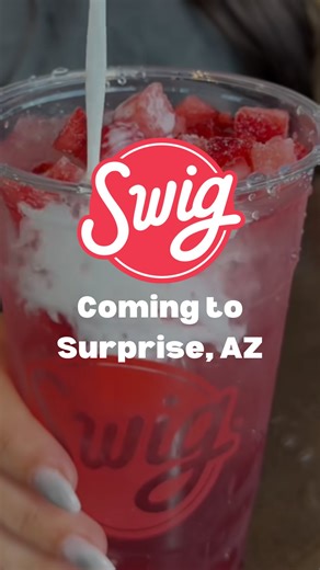🚨 COMING SOON to Surprise, AZ! A brand-new Swig is opening off Bell Rd & Citrus 🥤💗 If you haven’t tried Swig yet — it’s a drive-thru soda treat shop famous for their “dirty sodas” (custom sodas mixed with fruit, cream, and syrups) and their iconic pink sugar cookies 🍪. No official opening date yet, but you already know this is about to be the new local favorite spot for an afternoon pick-me-up or post-showing treat 😍 📍 Bell Rd & Citrus, Surprise AZ 👉 Tag your Swig-obsessed friends share t