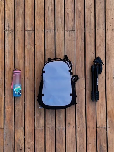 Half off. Zero excuses. The STRATUS Photo 18L adapts to every mission—shooting downtown, hiking ridgelines, or sprinting through airports with your camera in tow. Lock it in before the sale ends 👉 https://vist.ly/4gsgm #WANDRD #HouseOfExploration #WanderMoreWorryLess