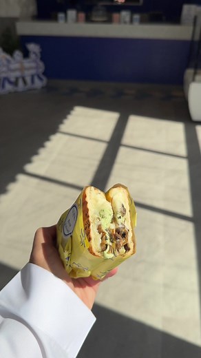 حشوات متنوعة، نكهات مبتكرة، تجربة لا تُنسى😋 Variety of fillings, innovative flavors, an unforgettable experience #فطور #فارك #الرياض