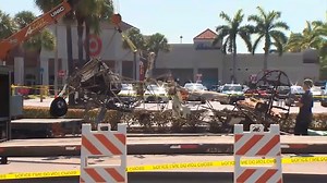 Crews remove banner plane wreckage amid fatal crash probe; pilot ID’d, 911 calls released - WSVN 7News | Miami News, Weather, Sports | Fort Lauderdale