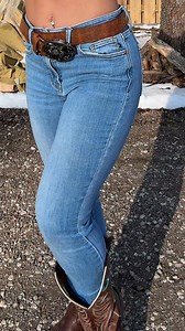 First time | Allie Bi