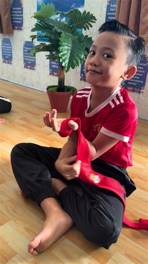 Necktie Tutorial for Dormitory Students