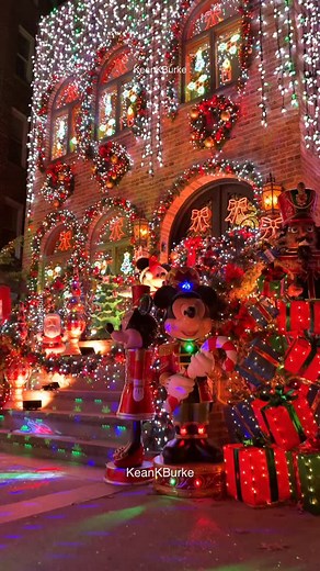 Some serious Christmas decorations for these houses in Bay Ridge Brooklyn. #newyork #newyorkcity #nyc #Christmas #holiday #holidayseason #brooklyn #travelnyc #visitnyc #newyorknewyork #christmas2025 #thebigapple | Kevin Burke