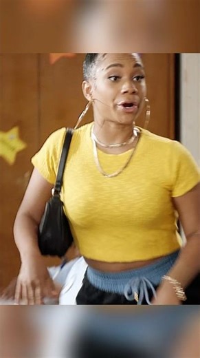 The substitute teacher does not know how to manage students who are late for class