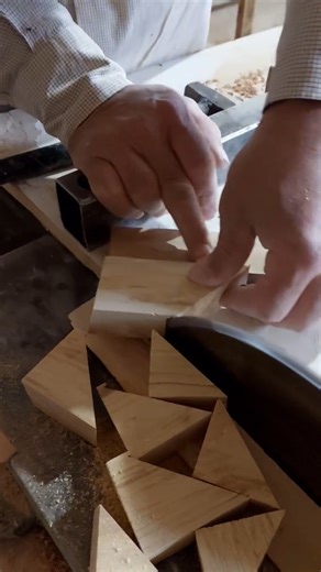 Transforming Wood Blocks into Triangle Partition Supports