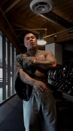 Kev on Instagram: "Left shoulder starting to get a little better been using BPC157. @that_hugeasian_guy sent me some peptides to help me not be so fat on my bulk. His peptide company is xfactorlabs.in @xfactor_labs Prices are good, I’ll continue to support 🙏 Keep hustling Andy!!! Hope your company keeps growing bro. Building @becomevsrl Train Hard, Kev #peptides #shoulder #gym #gains #injury"