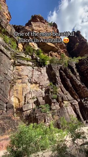 💚 Fall in love with Kakadu! "One of my absolute favourite spots in Australia 🙌 it's definitely one of the essentials when visiting Kakadu National Park. Oh take me back 😍😍" @anyabananyaa [IG] 📍Jim Jim Falls #jimjimfalls #dokakadu #nationalpark #kakadunationalpark | Kakadu Tourism. The Spirit of Kakadu