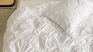 Beige Flower Duvet Cover Queen Size,3PCS Soft Microfiber Bedding Set,Boho Textured Geometric Pattern Duvet Cover with Corner Ties&Zipper Closure (90"x90"-1 Duvet Cover,2 Pillow Cases)