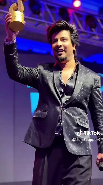 App Sab Kay Pyar Ki Waja Se Jeet Gya 🥰