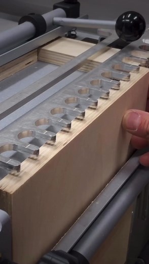 91K views · 2.6K reactions | Dovetailed drawers with the Porter Cable dovetail jig 4212. #woodworking #shopsounds #cabinet #kjsawdust | KeithJohnson_CustomWoodworking | Facebook