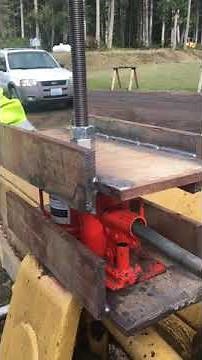 Cat D5 dozer blade pin removal tool