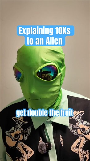 Explaining a 10k to an Alien #alien #shorts #10k #runners #funnyshorts #fyp #running